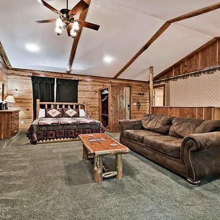 Secluded Cabin In The Woods! 1 Story Villa Eureka Springs Eksteriør bilde